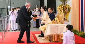 Queen-of-Thailand-becomes-IIHF’s-first-Women’s-Global-Ambassador
