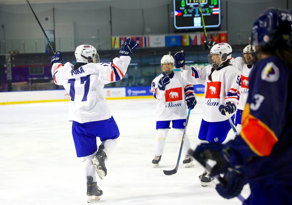 ภาพผลงานสุดแกร่ง สาวไทยไล่ถล่มฟิลิปปินส์ 13-0 ไอซ์ฮอกกี้หญิง